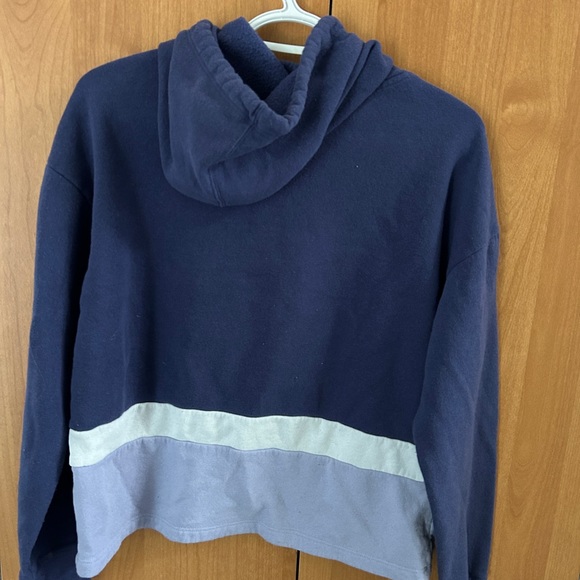 Reebok - Picture 2 of 7